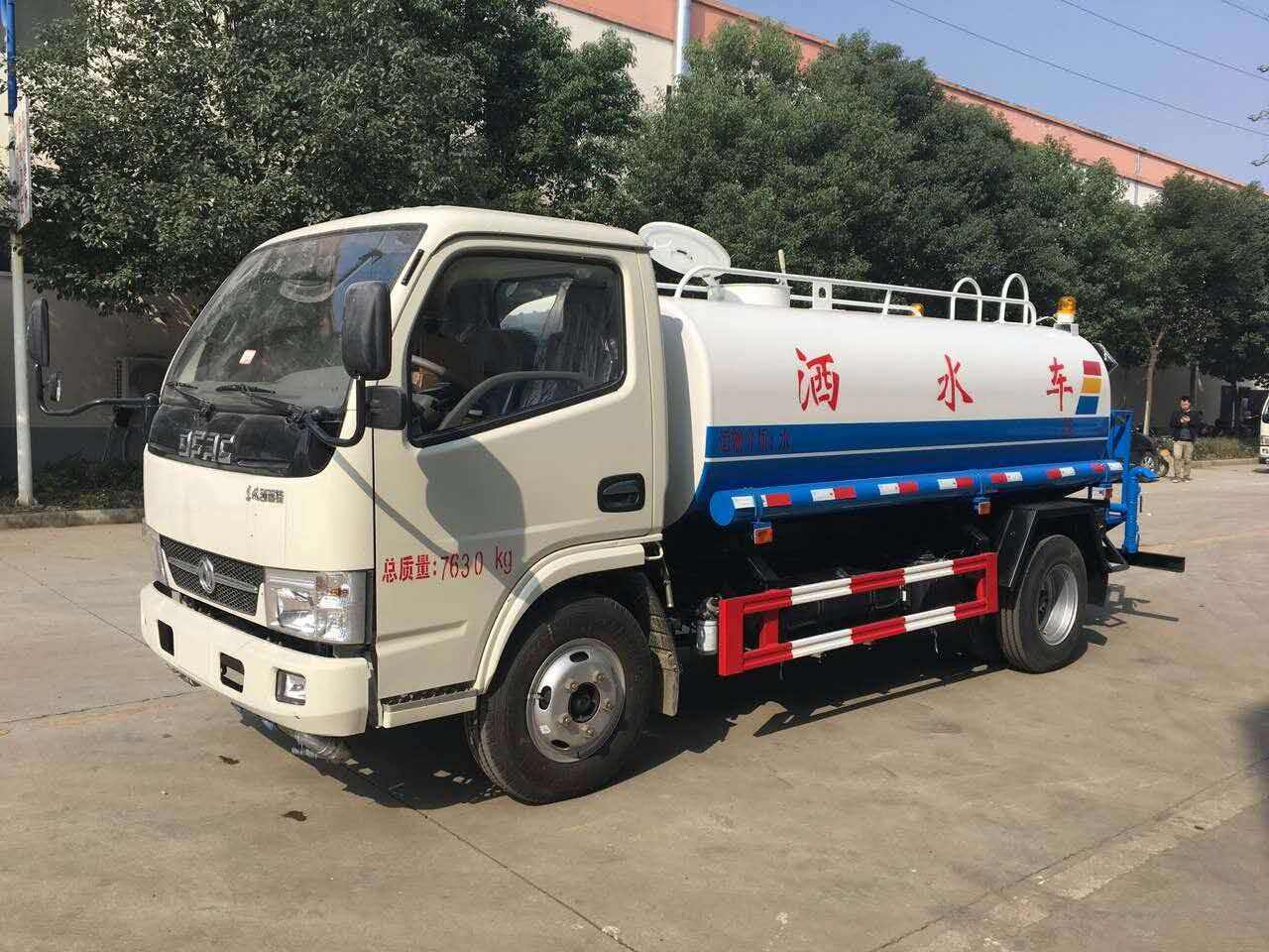 5噸灑水車在哪里有賣？湖北楚勝汽車13886887089